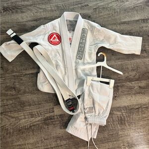 Gracie Barra White Jiu-Jitsu Gi with Belt